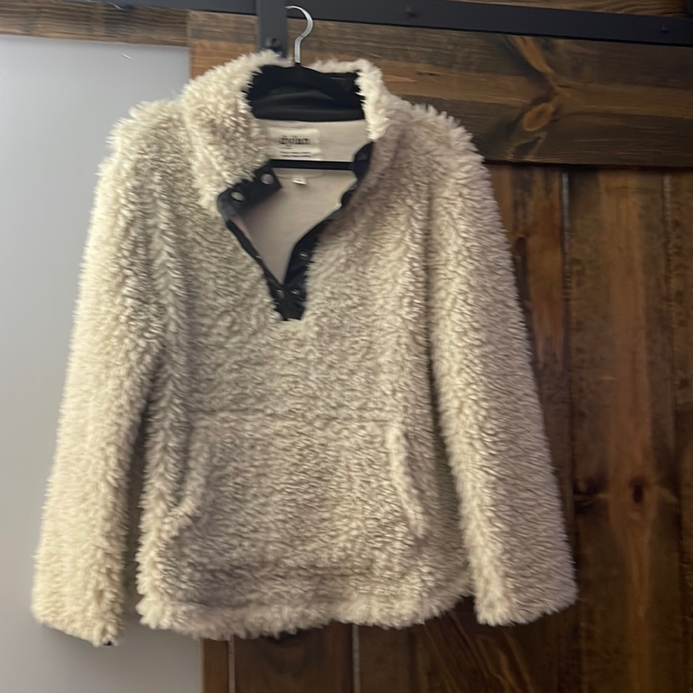Dylan cream fleece. Faux leather snap